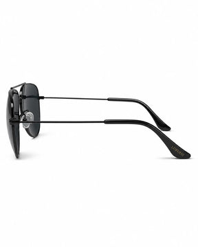 Óculos de sol masculino aviador preto modelo Aston LURVANI, vista lateral direita com haste fina em fundo branco.